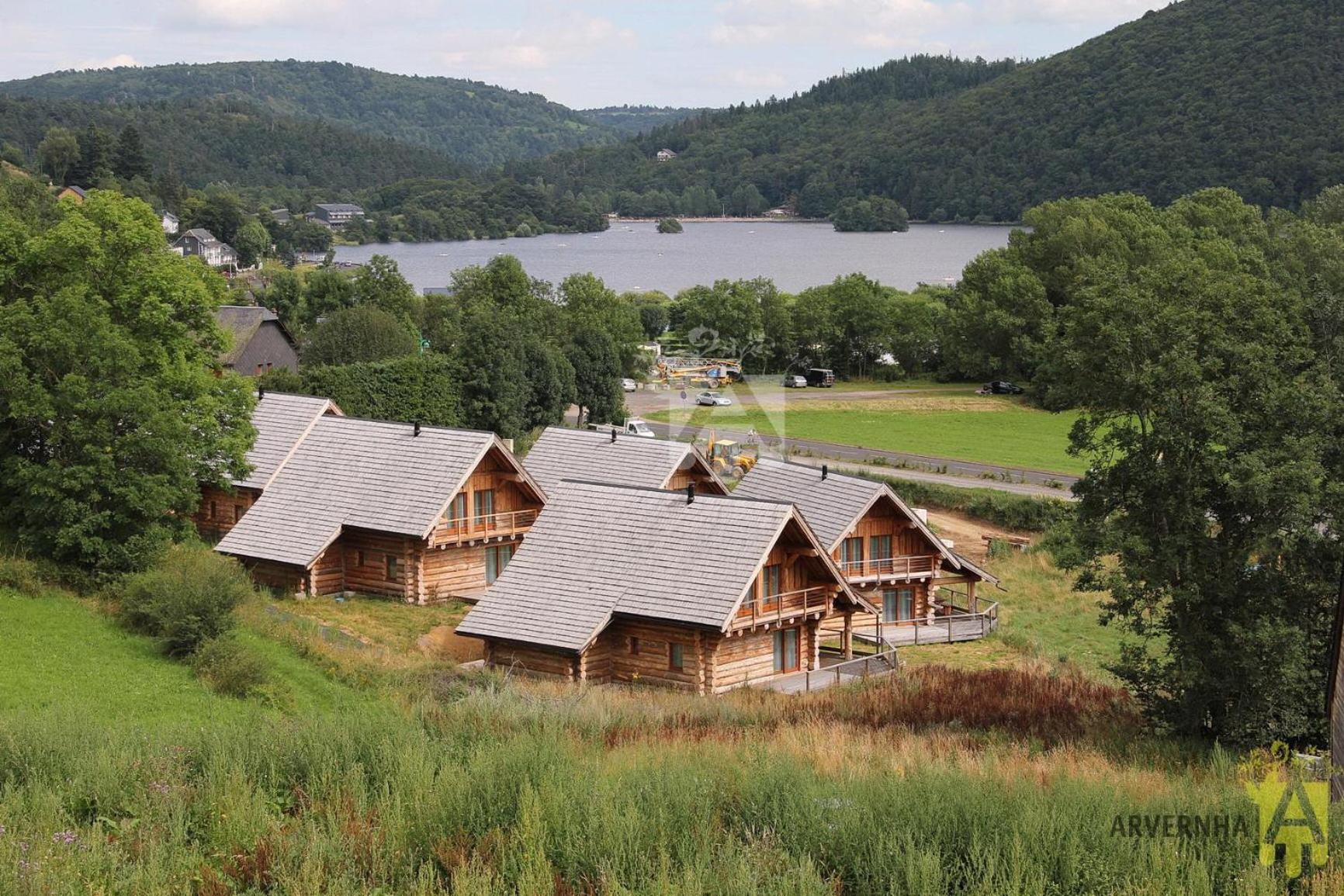 Chalets De Fougerousse Chambon-sur-Lac Exterior photo